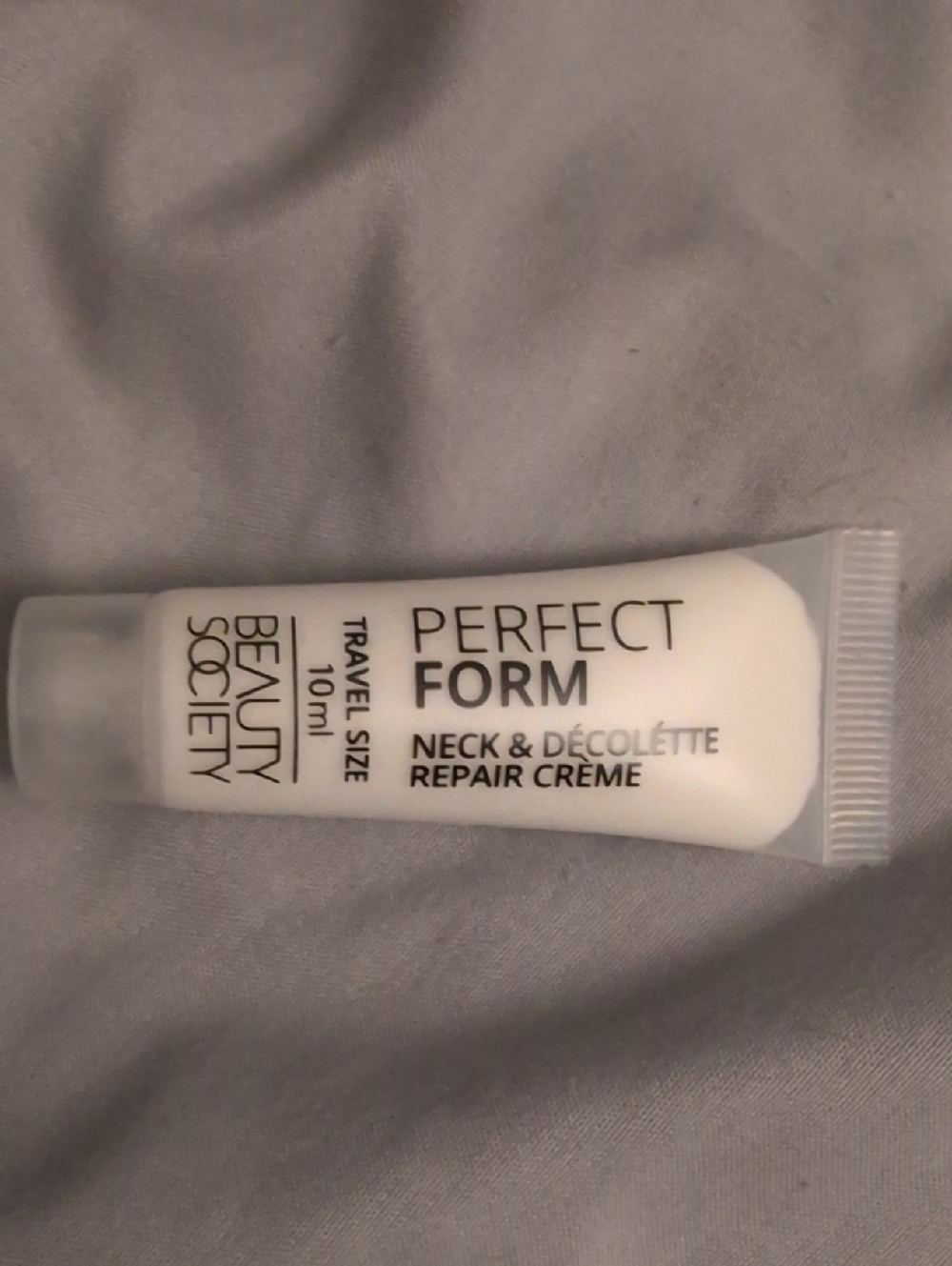 Perfect Form Neck & Décolleté Repair Creme BEAUTY SOCIETY NWT